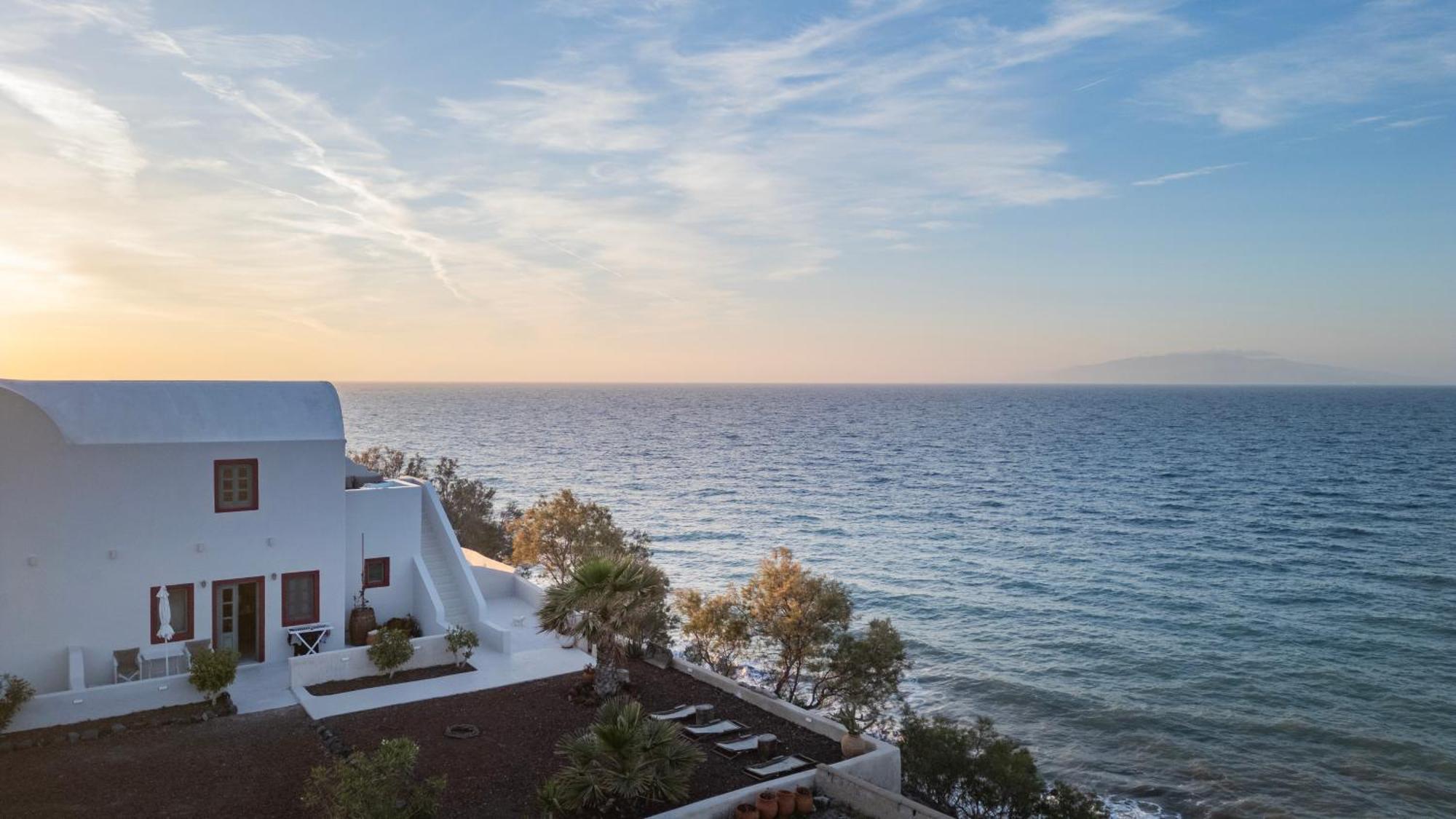 Michelangelo Beach Villa Oia  Exterior photo