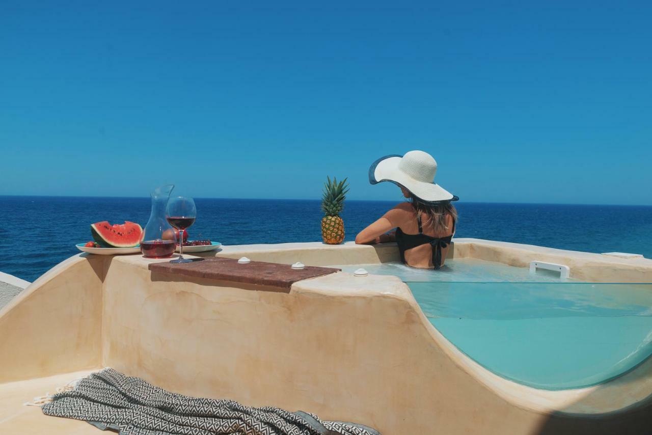 Michelangelo Beach Villa Oia  Exterior photo